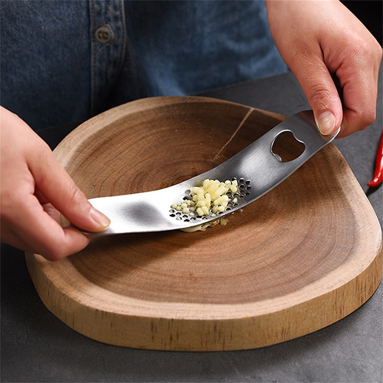 430 Stainless Steel Boat Shaped Garlic Grinder Manual Garlic Press Tools Kitchen Gadgets(Style 1)