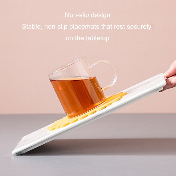 Silicone Heat Insulation Table Mat Anti-scald Placemat Heat-resistant Pot Pad Coaster, Size: Small(Brown)