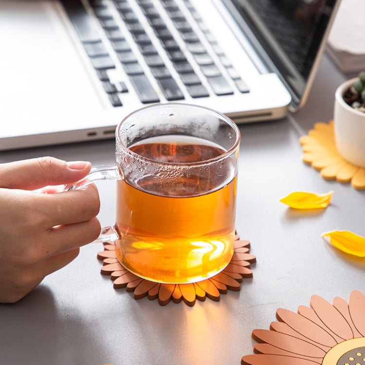 Silicone Heat Insulation Table Mat Anti-scald Placemat Heat-resistant Pot Pad Coaster, Size: Large(Yellow)