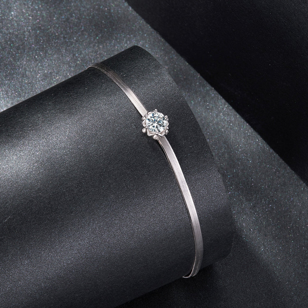 925 Sterling Silver Moissanite 0.50 Carat Bracelet with Pavé Setting and White Gold Plating for Women