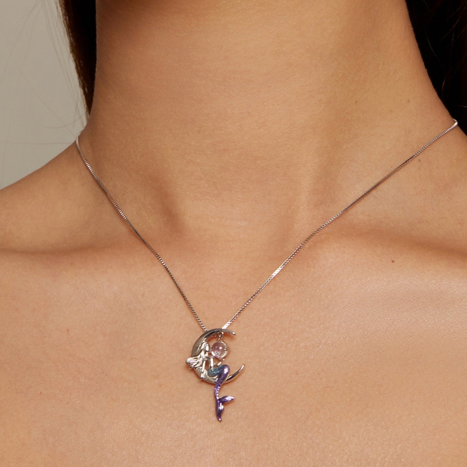 925 Sterling Silver 29x18mm Moonstone Pendant Necklace with Enamel Process