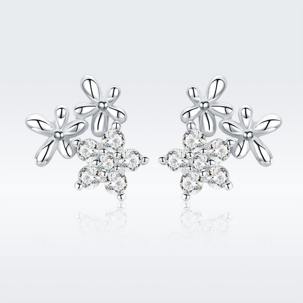 925 Sterling Silver Earrings with CZ in Pavé Setting, 0.6*0.7cm for Women