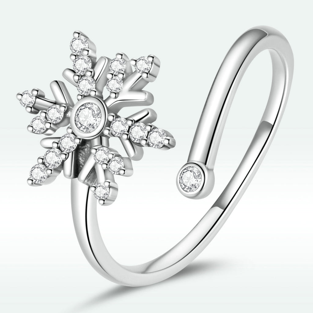 925 Sterling Silver Snowflake Ring with Pavé Setting CZ and Oxidized Finish for Women