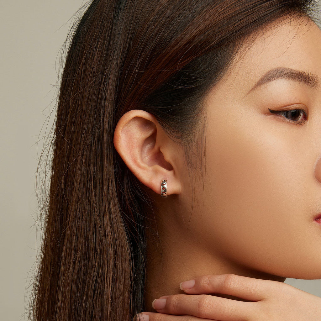 925 Sterling Silver Oxidized Earrings for Women 1.2*0.4cm
