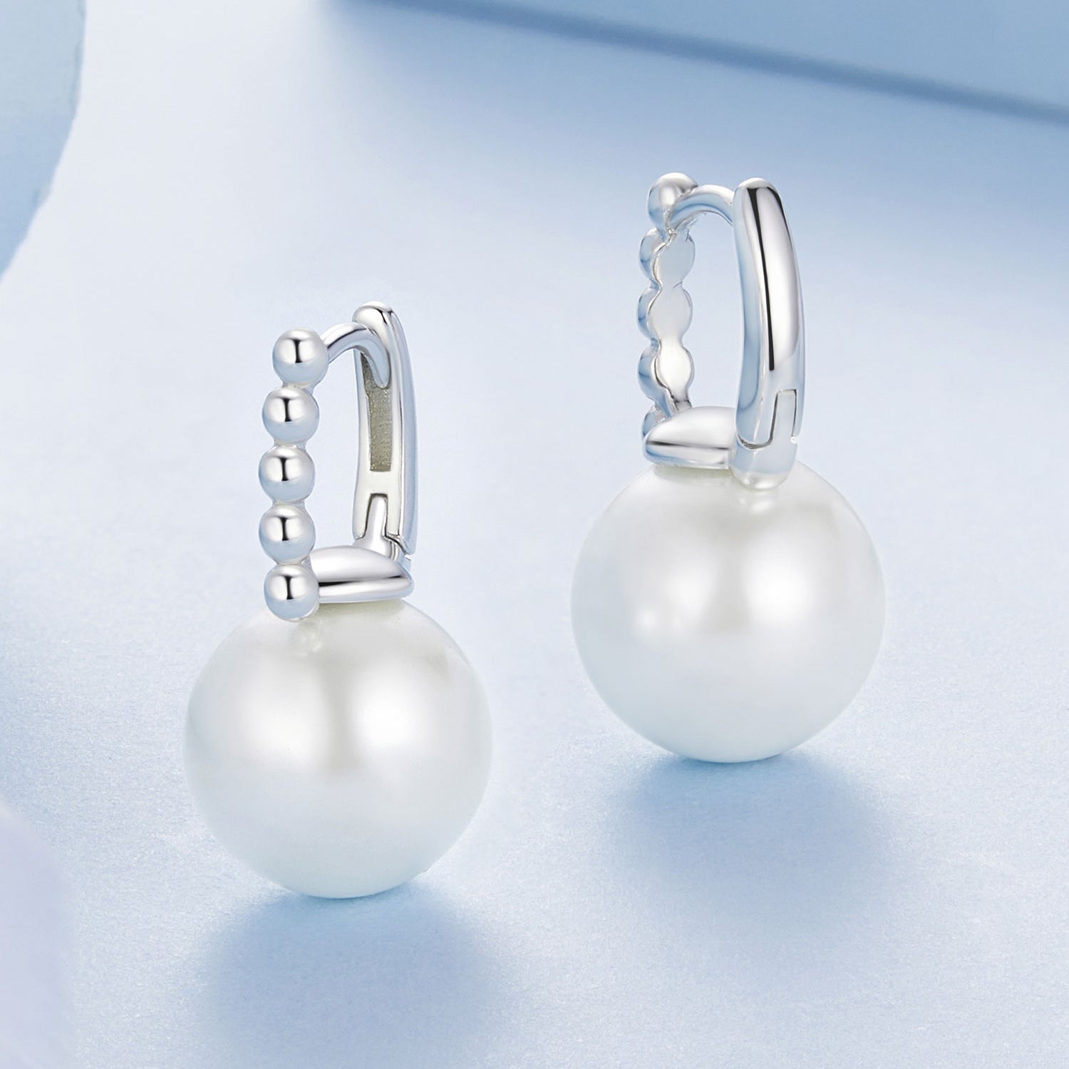 925 Sterling Silver Earrings with White Gold Plating and Shell Pearl for Women