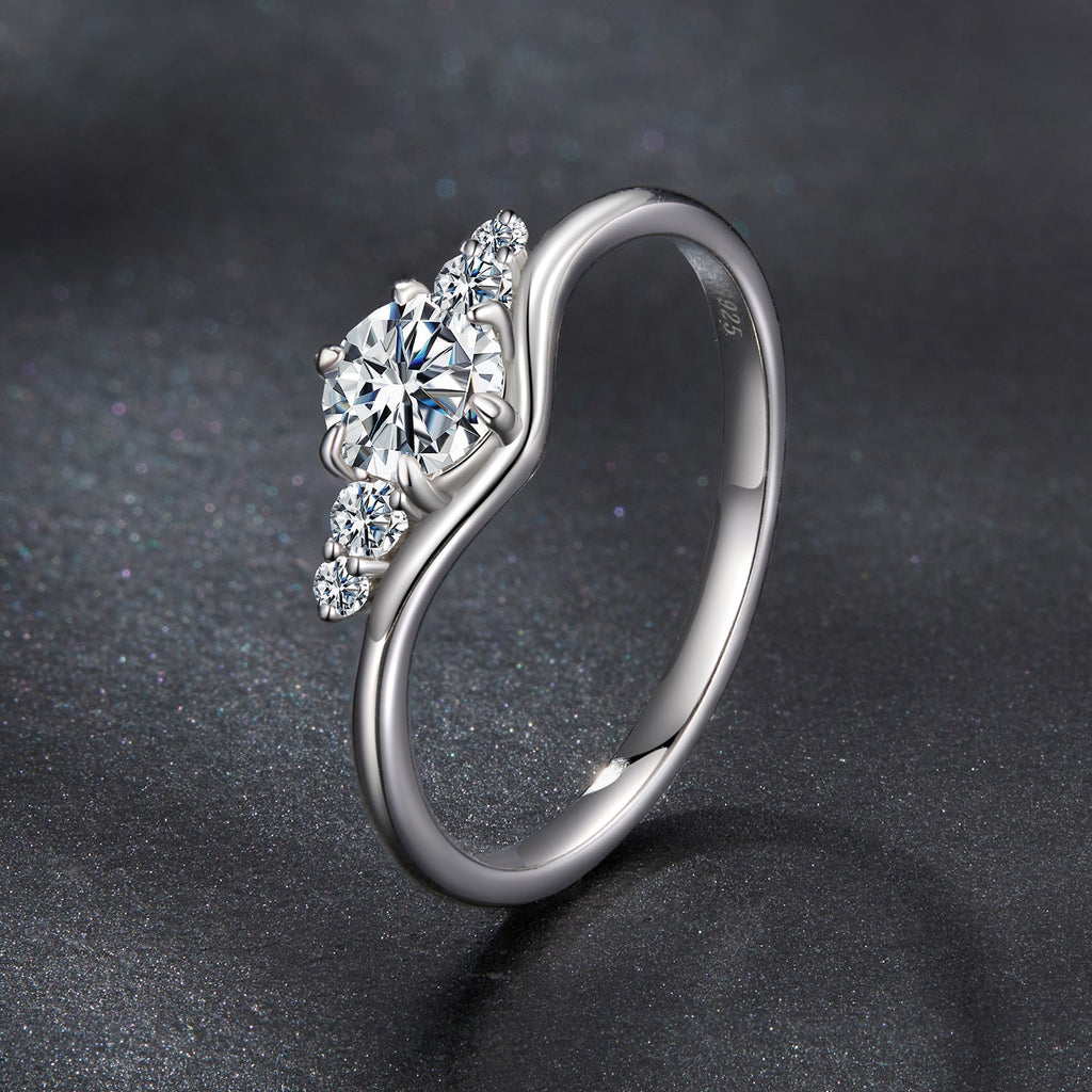 925 Sterling Silver Moissanite 0.15ct Ring Size 7 for Women
