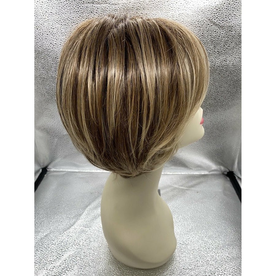 Raquel Welch Easy Does It Wig
