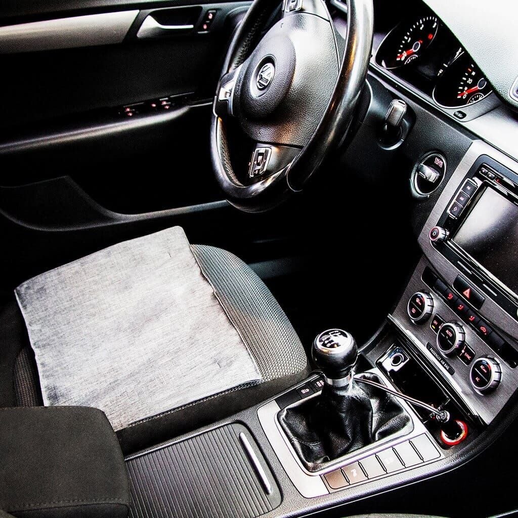 Omak 12V Heated Car Seat Cushion with Thermostat 30x45 cm