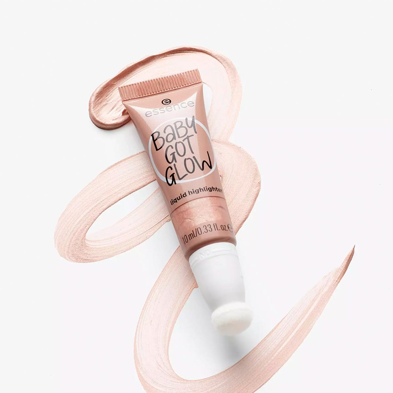 Essence Baby Got Glow Liquid Highlighter Sassy in Silk 10 ml