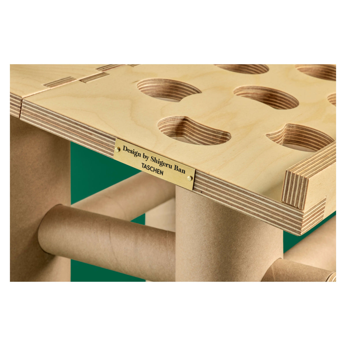 Shigeru Ban. Bookstand