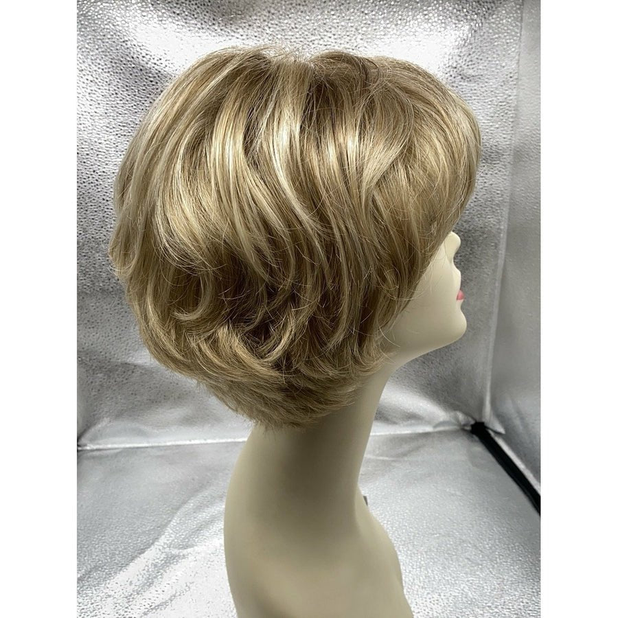 Raquel Welch Free Spirit Synthetic Wig Mono Top Hairpiece New