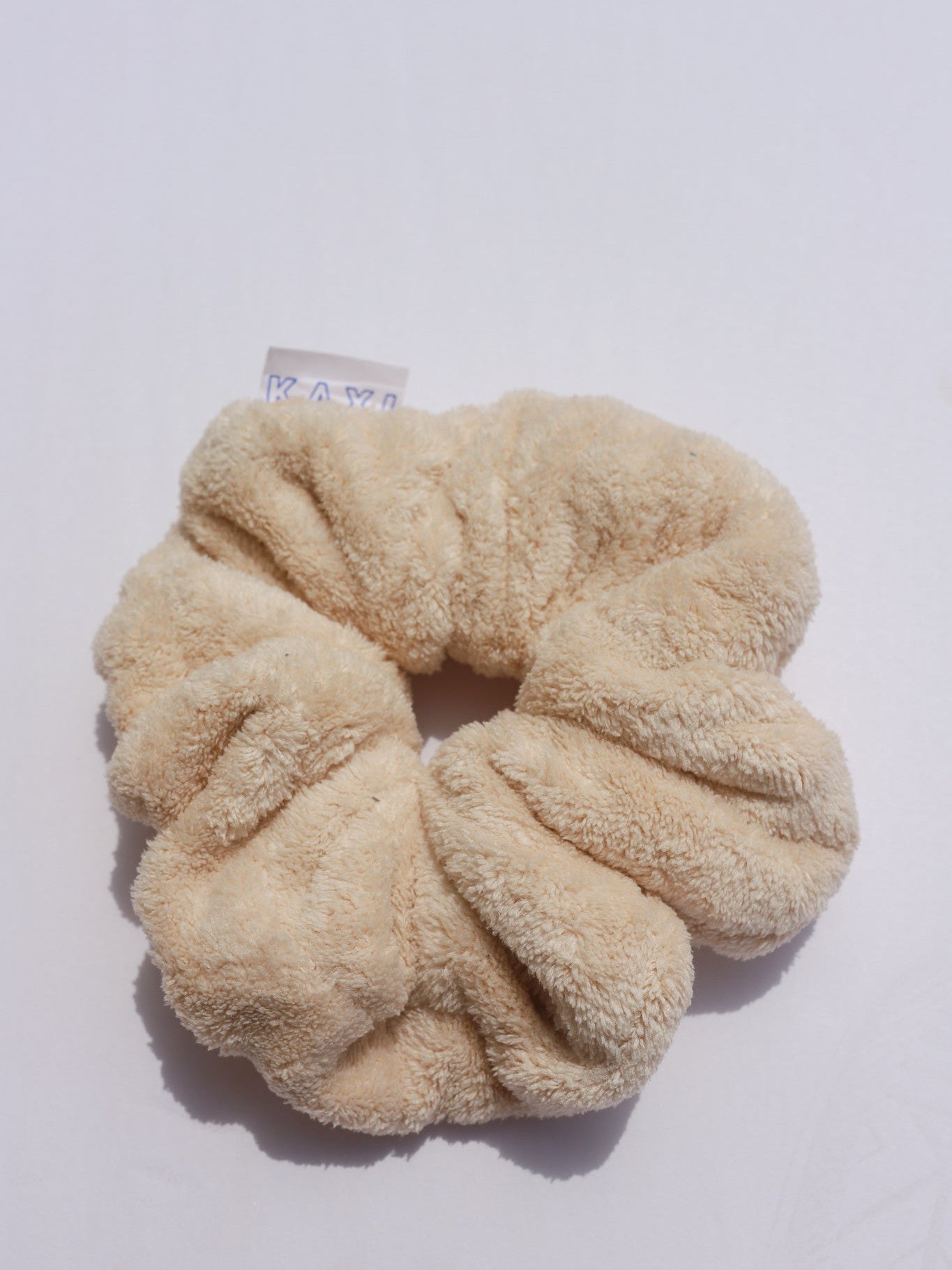 OVERSIZED TOWEL SCRUNCHIES