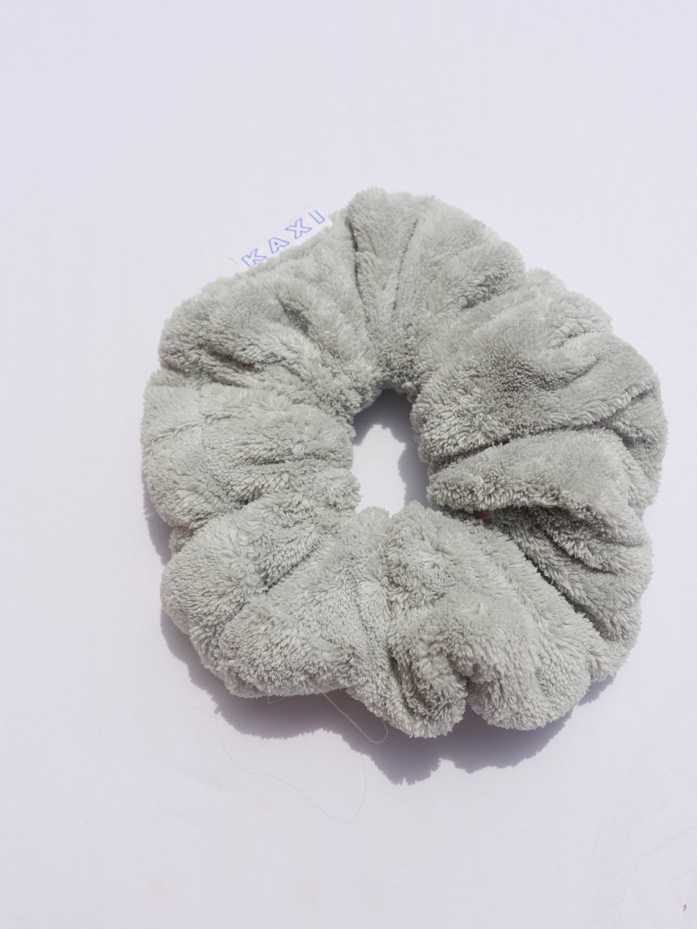 OVERSIZED TOWEL SCRUNCHIES
