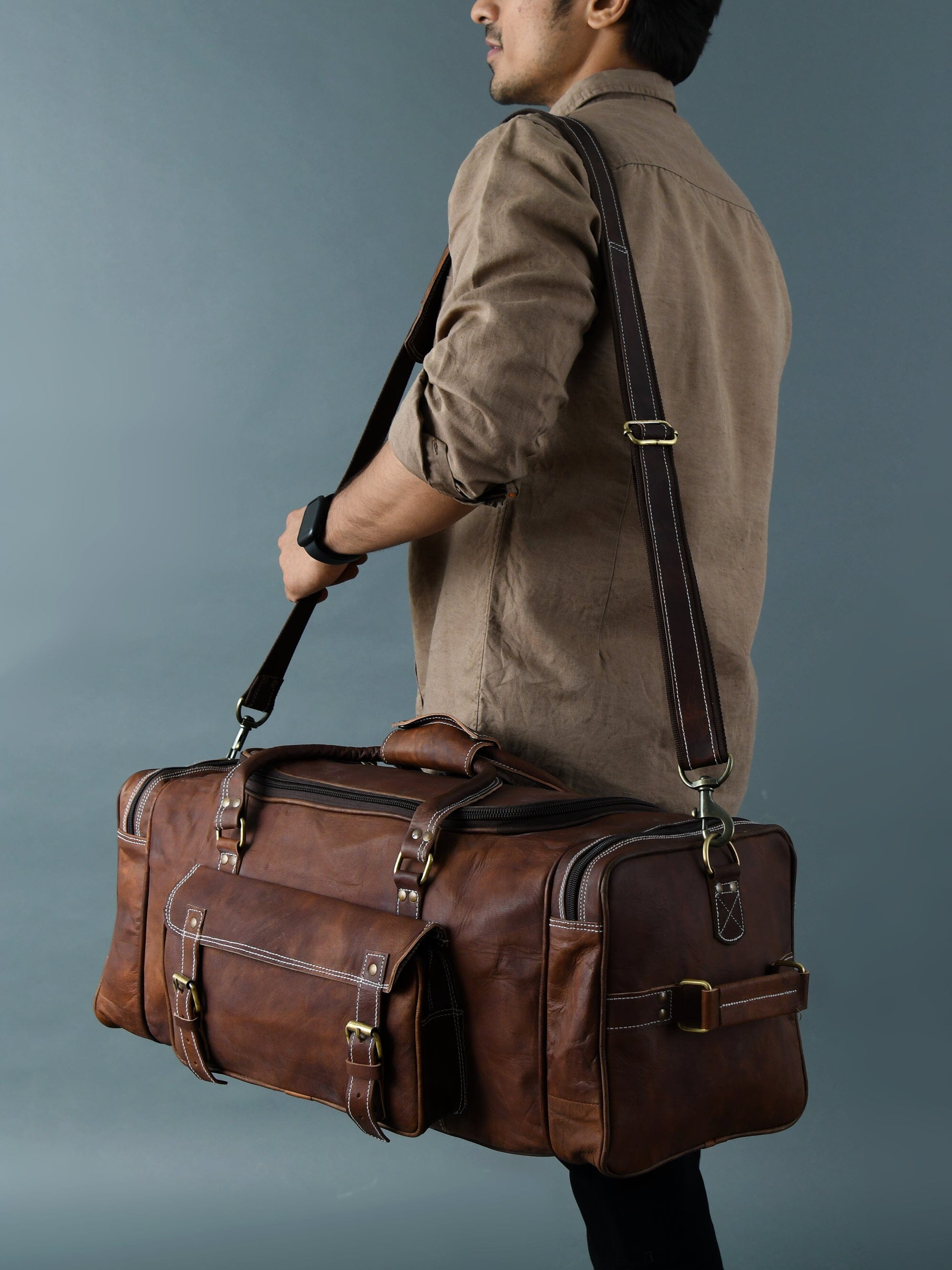 Traveler Weekender Duffle Bag + FREE Toiletry Bag (ZIPIFY)