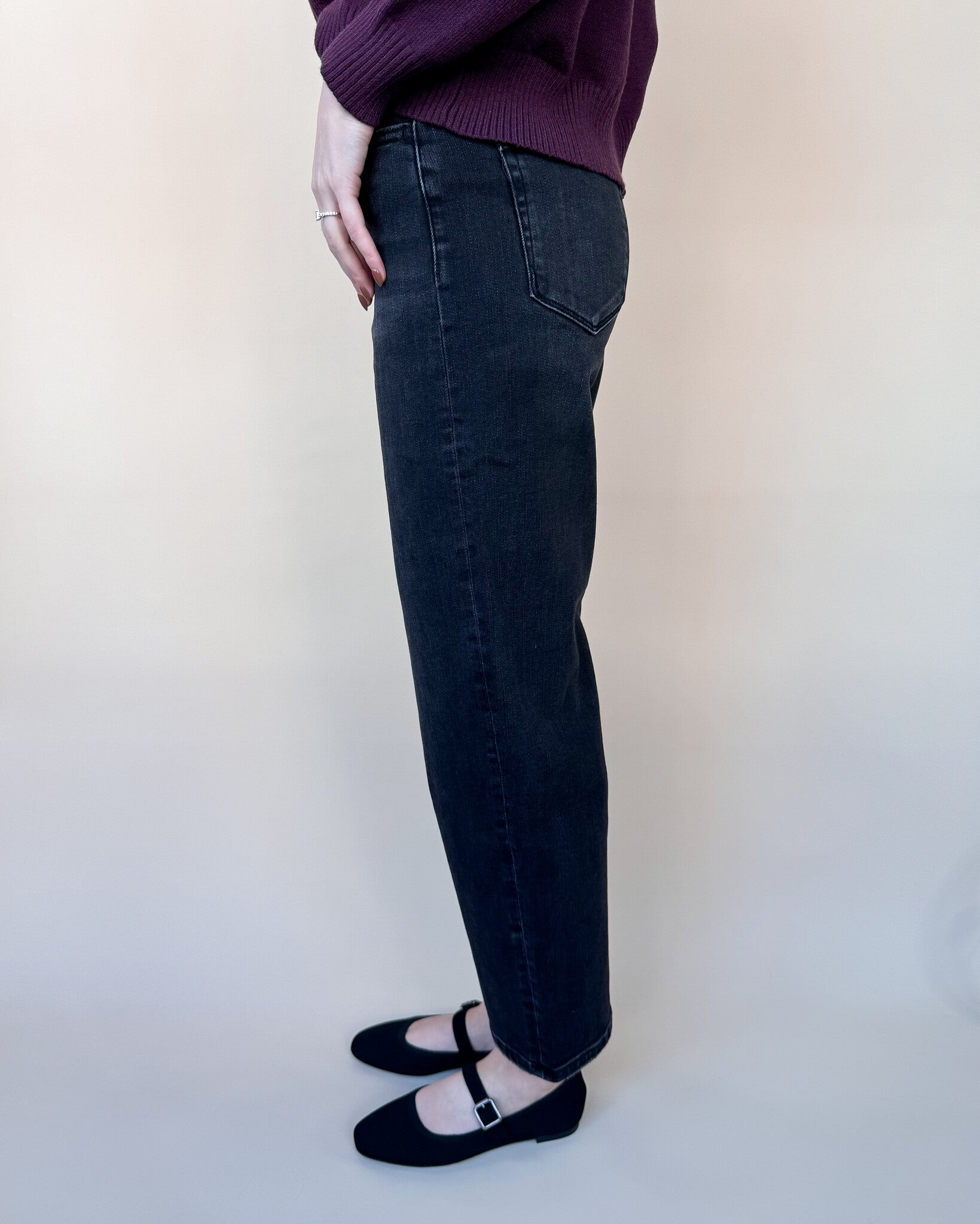 Amelia High Rise Barrel Jeans