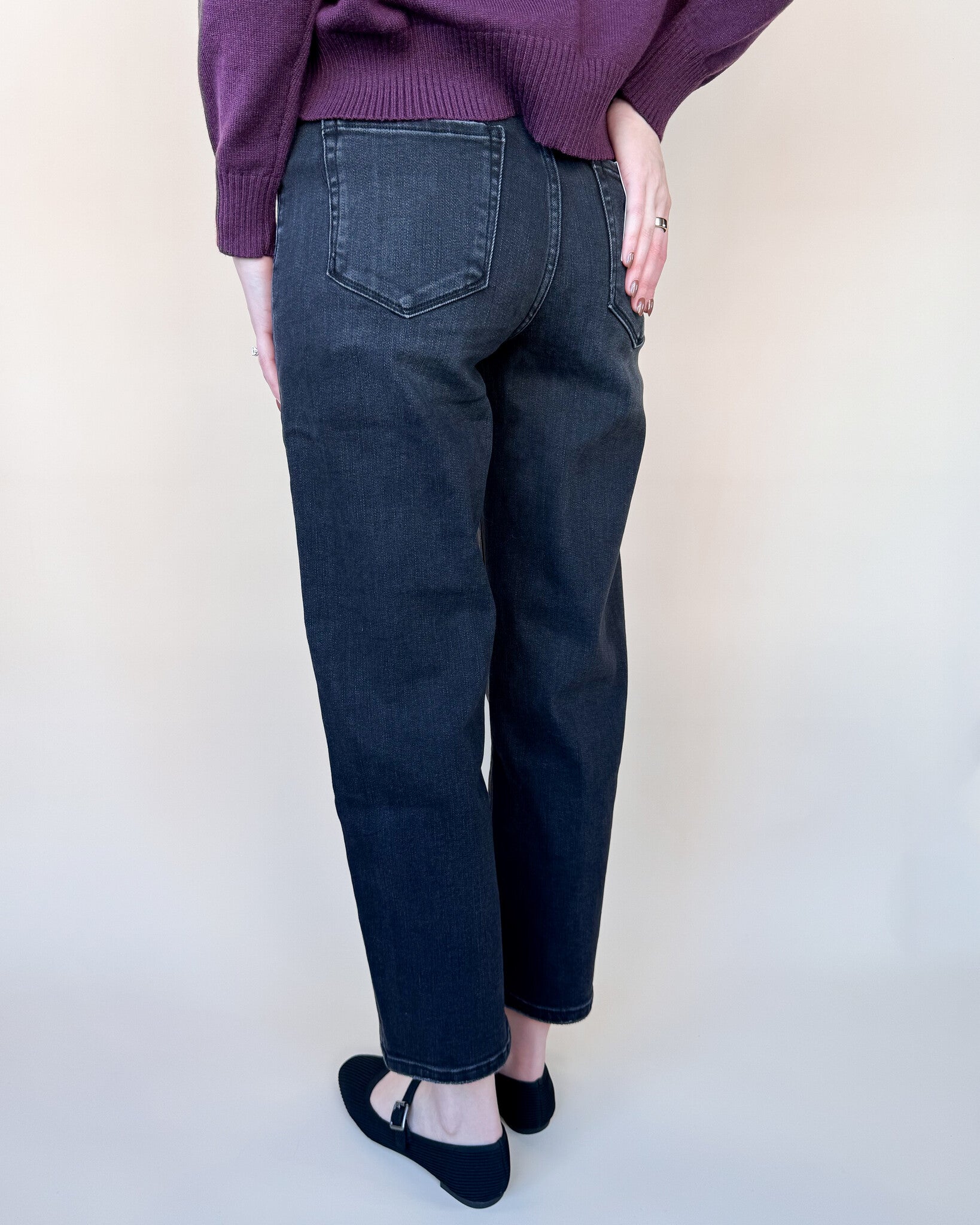 Amelia High Rise Barrel Jeans