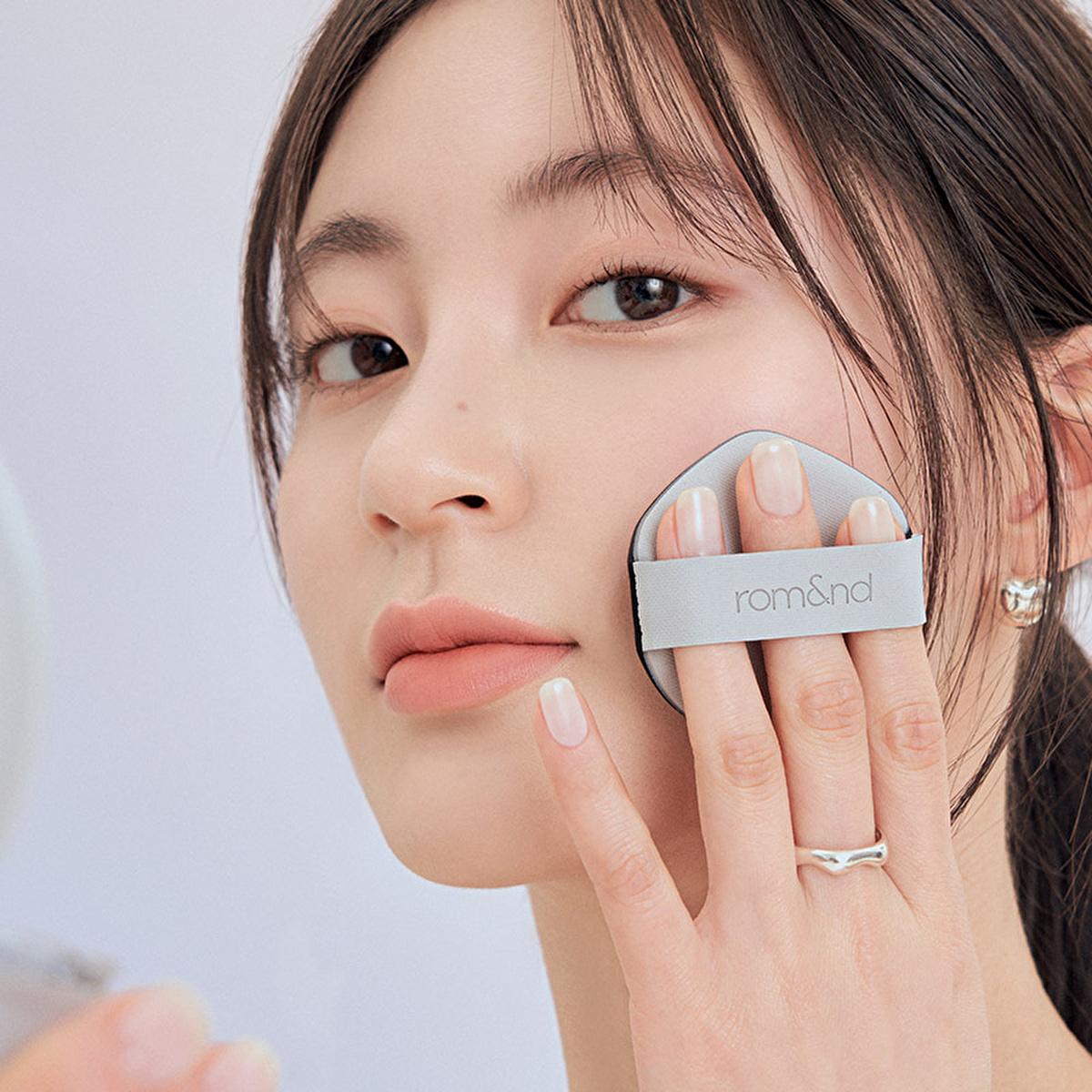 rom&nd Nu Zero Cushion Foundation - Natural Finish, Long-Lasting Cushion Foundation for Flawless Complexion