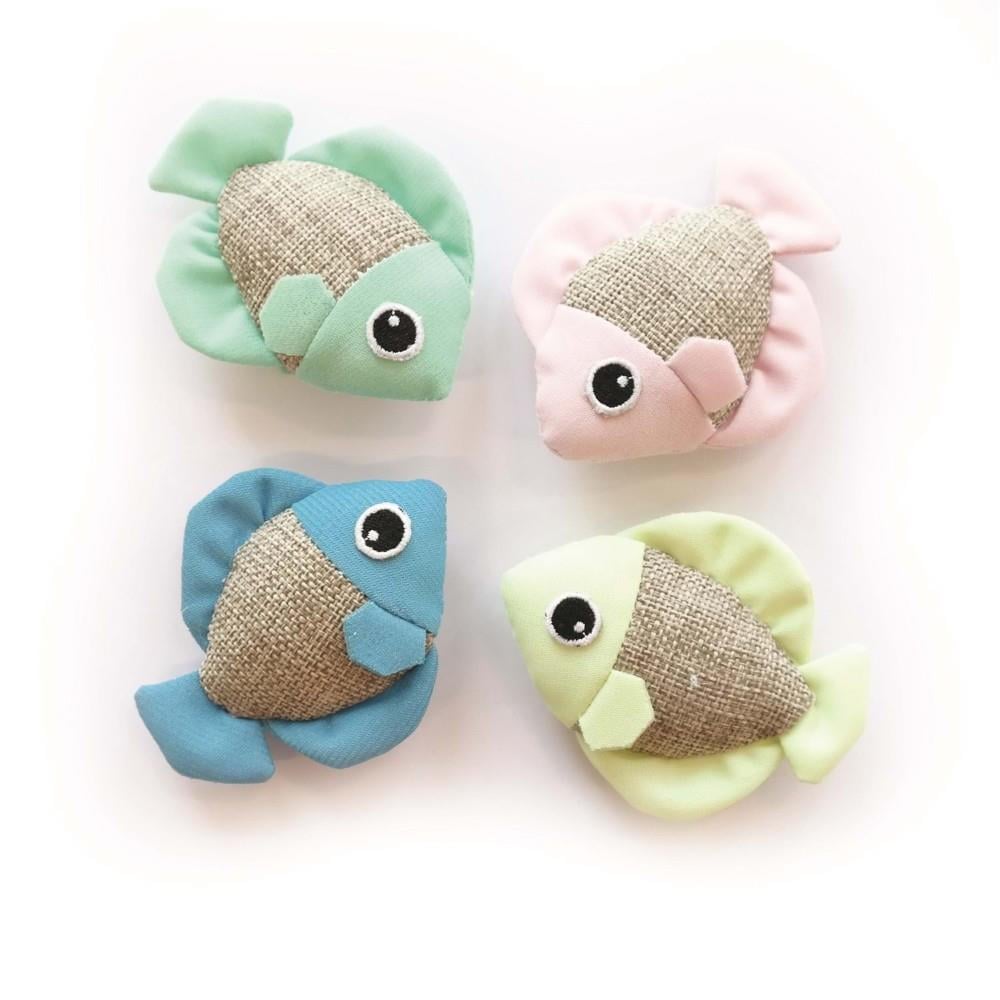 M-Pets Fish Cat Toy for Active Play 8x4x7 cm