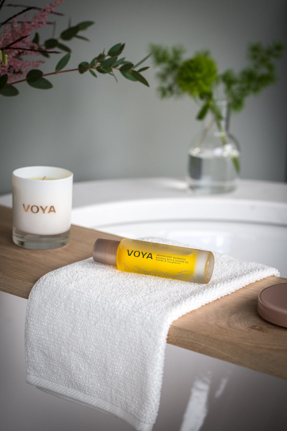 Moonlight Moments Bath & Shower Oil | VOYA