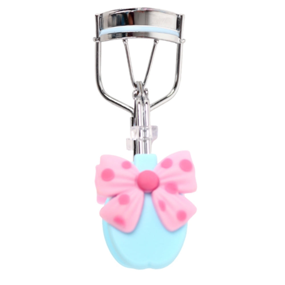 Nascita Eyelash Curler with Pink Ribbon for Defined Lashes