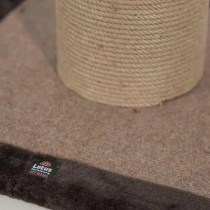 Lotus Pet Design Single Brown Cat Scratching Post 106cm