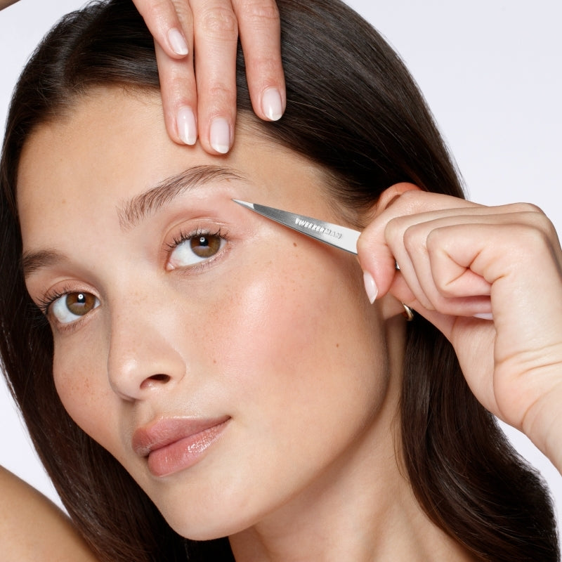 Point Classic Tweezer | Tweezerman