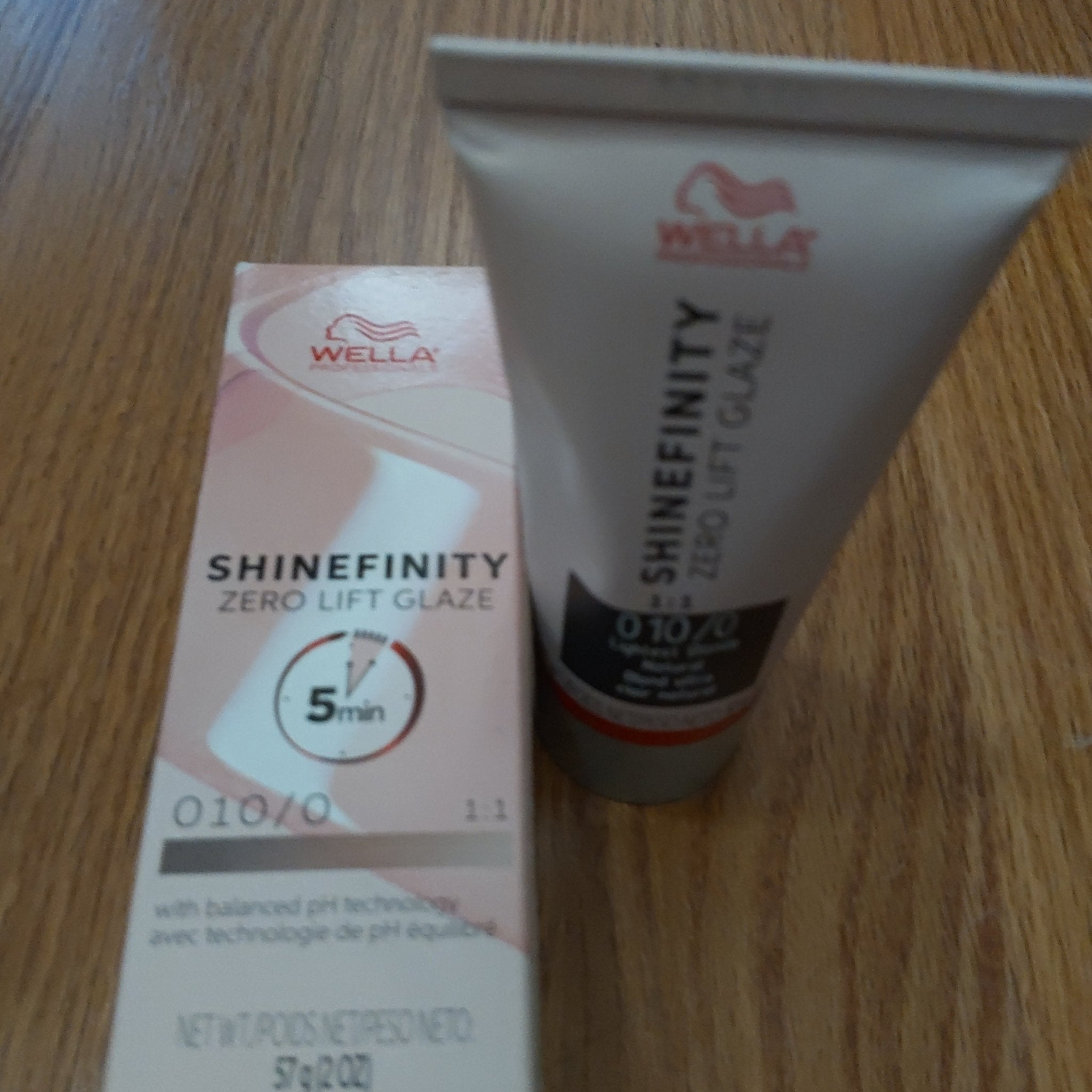Wella Shinefinity Zero Lift Glaze 04/12 Hair Color, 2 oz