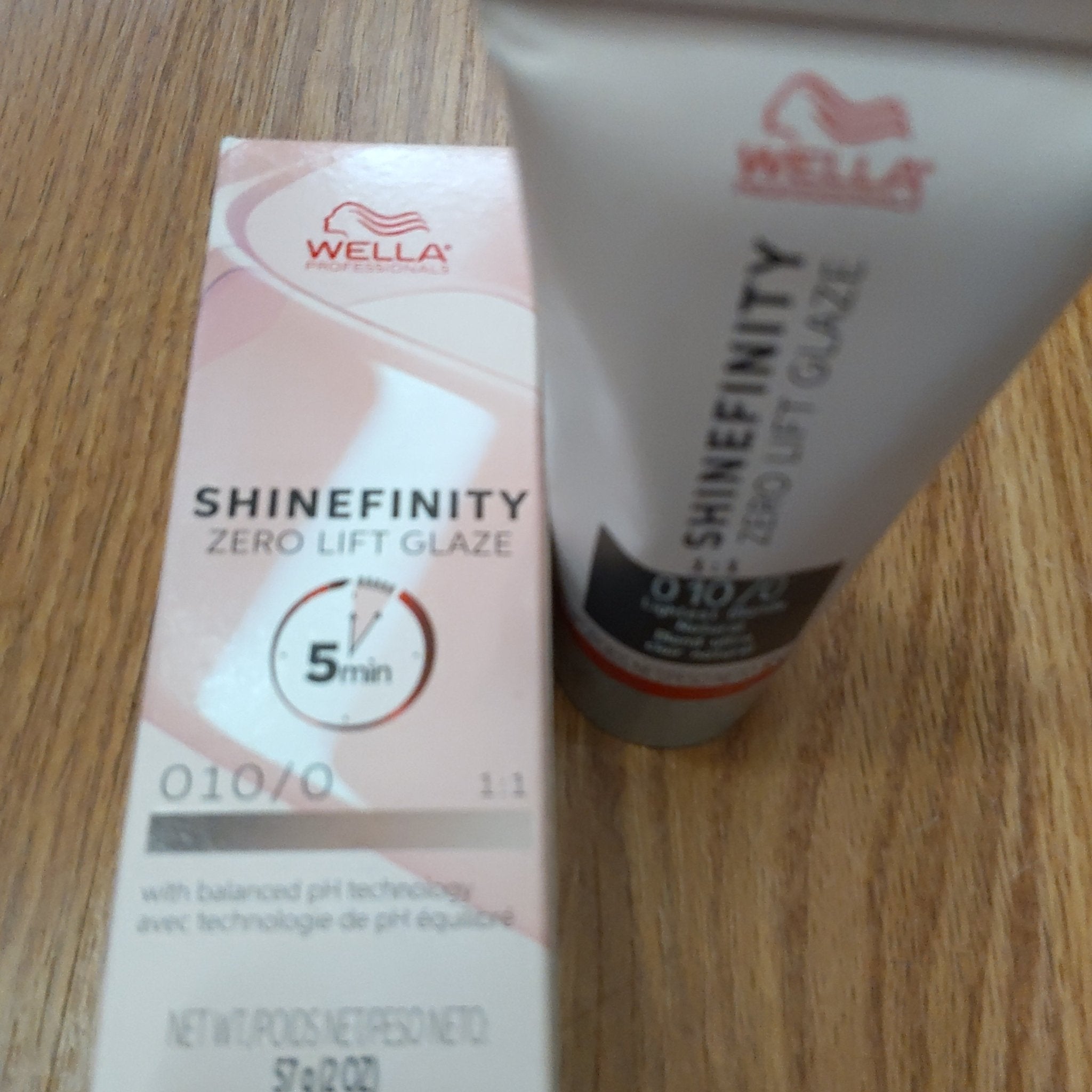 Wella Shinefinity Zero Lift Glaze 07/12 Hair Color, 2 oz