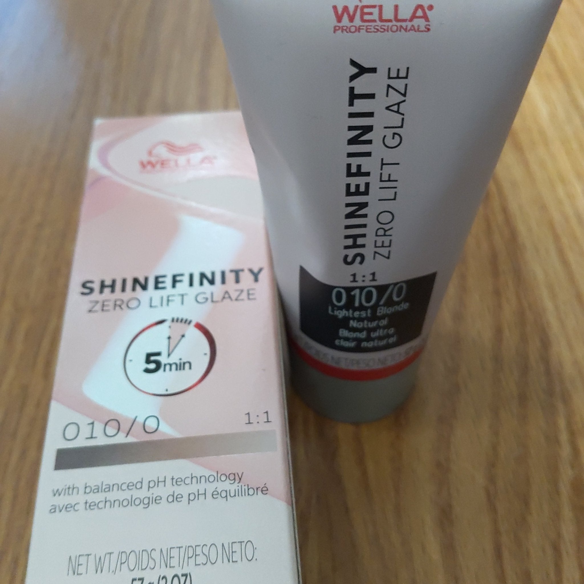 Wella Shinefinity Zero Lift Glaze Hair Color 010/0, 2 oz