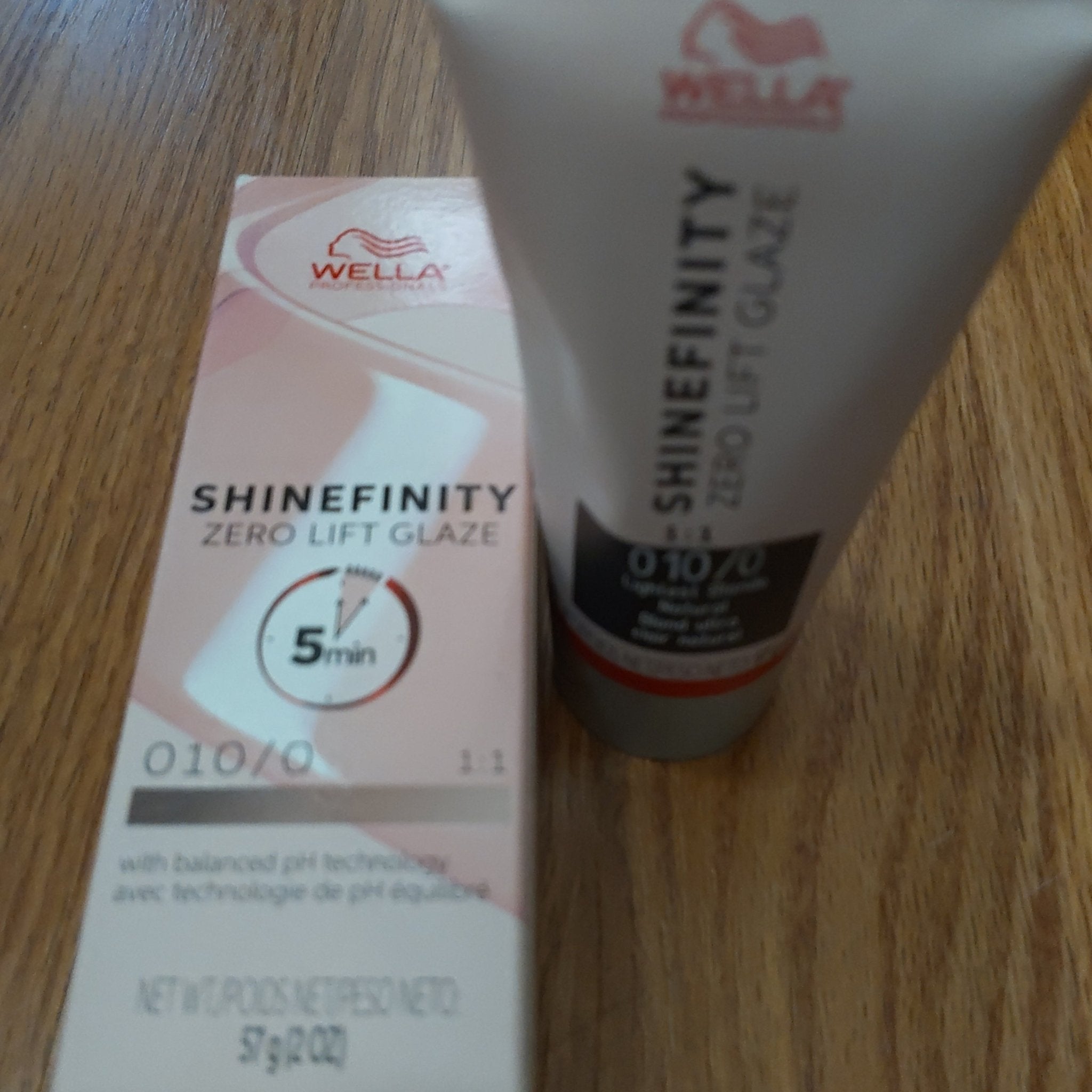 Wella Shinefinity Zero Lift Glaze Light Blonde Natural 08/0, 2 oz
